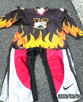 ���̉摜�̒��쌠��
Hiroshima Inline Hockey League(HIHL)�ɂ���܂��B�摜�f�[�^�̖��f�]�p�͌ł����f��\���グ�܂��B