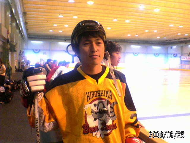 ���̉摜�̒��쌠��
Hiroshima Inline Hockey League(HIHL)�ɂ���܂��B�摜�f�[�^�̖��f�]�p�͌ł����f��\���グ�܂��B