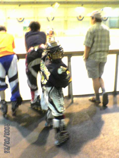 ���̉摜�̒��쌠��
Hiroshima Inline Hockey League(HIHL)�ɂ���܂��B�摜�f�[�^�̖��f�]�p�͌ł����f��\���グ�܂��B