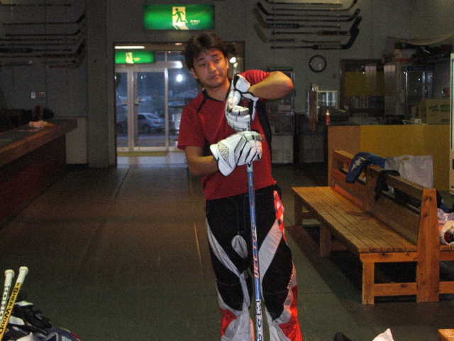 ���̉摜�̒��쌠��
Hiroshima Inline Hockey League(HIHL)�ɂ���܂��B�摜�f�[�^�̖��f�]�p�͌ł����f��\���グ�܂��B