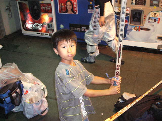 ���̉摜�̒��쌠��
Hiroshima Inline Hockey League(HIHL)�ɂ���܂��B�摜�f�[�^�̖��f�]�p�͌ł����f��\���グ�܂��B