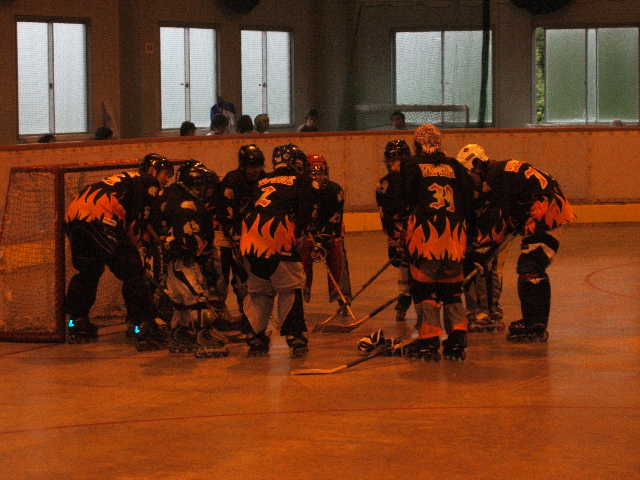 ���̉摜�̒��쌠��
Hiroshima Inline Hockey League(HIHL)�ɂ���܂��B�摜�f�[�^�̖��f�]�p�͌ł����f��\���グ�܂��B