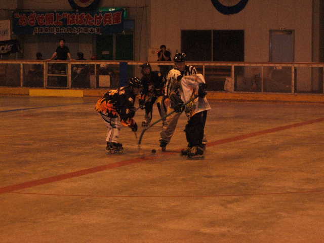 ���̉摜�̒��쌠��
Hiroshima Inline Hockey League(HIHL)�ɂ���܂��B�摜�f�[�^�̖��f�]�p�͌ł����f��\���グ�܂��B