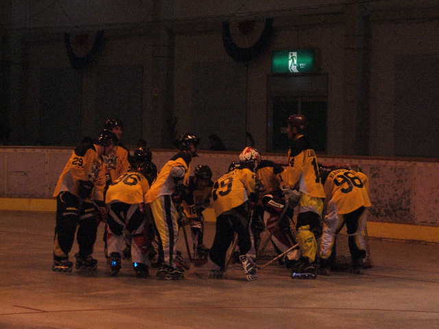 ���̉摜�̒��쌠��
Hiroshima Inline Hockey League(HIHL)�ɂ���܂��B�摜�f�[�^�̖��f�]�p�͌ł����f��\���グ�܂��B