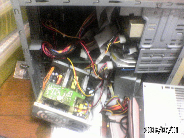 ���̉摜�̒��쌠��
Hiroshima Inline Hockey League(HIHL)�ɂ���܂��B�摜�f�[�^�̖��f�]�p�͌ł����f��\���グ�܂��B