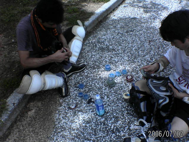 ���̉摜�̒��쌠��
Hiroshima Inline Hockey League(HIHL)�ɂ���܂��B�摜�f�[�^�̖��f�]�p�͌ł����f��\���グ�܂��B