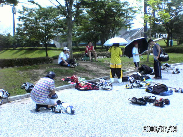 ���̉摜�̒��쌠��
Hiroshima Inline Hockey League(HIHL)�ɂ���܂��B�摜�f�[�^�̖��f�]�p�͌ł����f��\���グ�܂��B