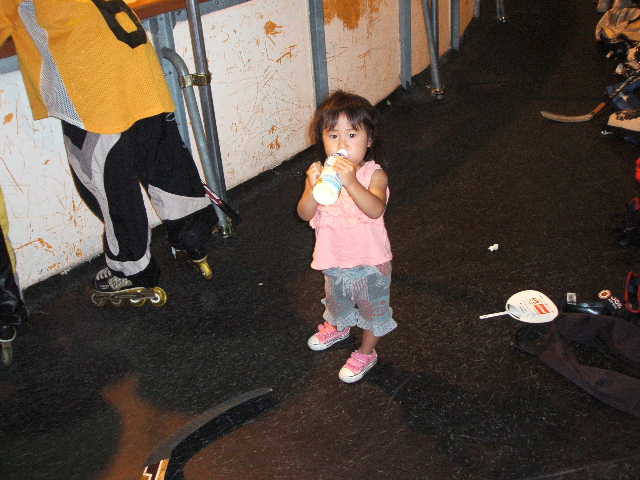 ���̉摜�̒��쌠��
Hiroshima Inline Hockey League(HIHL)�ɂ���܂��B�摜�f�[�^�̖��f�]�p�͌ł����f��\���グ�܂��B