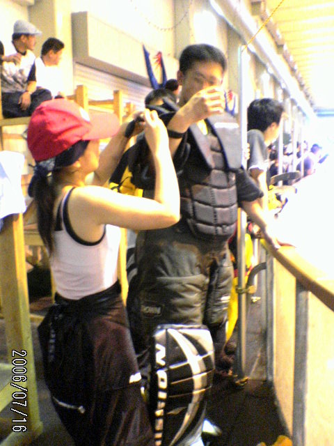 ���̉摜�̒��쌠��
Hiroshima Inline Hockey League(HIHL)�ɂ���܂��B�摜�f�[�^�̖��f�]�p�͌ł����f��\���グ�܂��B