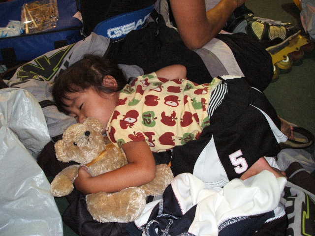 ���̉摜�̒��쌠��
Hiroshima Inline Hockey League(HIHL)�ɂ���܂��B�摜�f�[�^�̖��f�]�p�͌ł����f��\���グ�܂��B