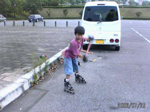 ���̉摜�̒��쌠��
Hiroshima Inline Hockey League(HIHL)�ɂ���܂��B�摜�f�[�^�̖��f�]�p�͌ł����f��\���グ�܂��B