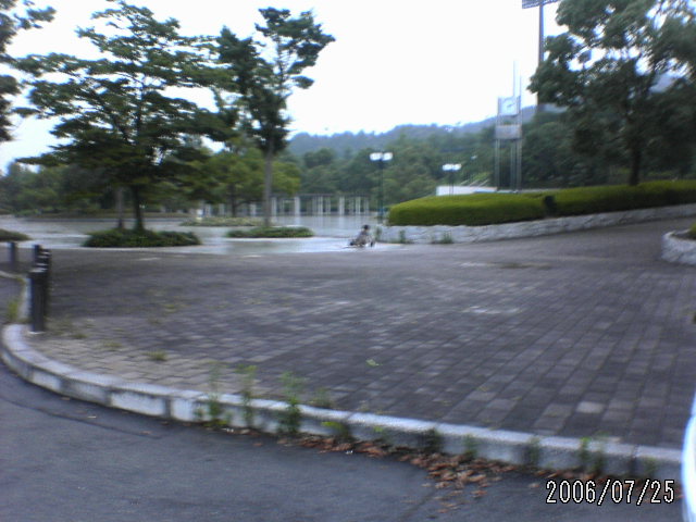 ���̉摜�̒��쌠��
Hiroshima Inline Hockey League(HIHL)�ɂ���܂��B�摜�f�[�^�̖��f�]�p�͌ł����f��\���グ�܂��B