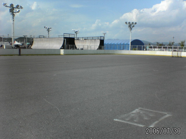 ���̉摜�̒��쌠��
Hiroshima Inline Hockey League(HIHL)�ɂ���܂��B�摜�f�[�^�̖��f�]�p�͌ł����f��\���グ�܂��B