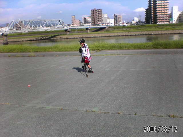 ���̉摜�̒��쌠��
Hiroshima Inline Hockey League(HIHL)�ɂ���܂��B�摜�f�[�^�̖��f�]�p�͌ł����f��\���グ�܂��B