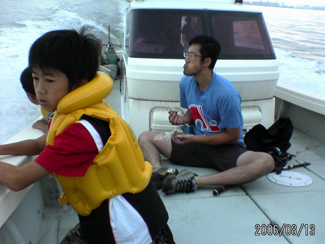 ���̉摜�̒��쌠��
Hiroshima Inline Hockey League(HIHL)�ɂ���܂��B�摜�f�[�^�̖��f�]�p�͌ł����f��\���グ�܂��B