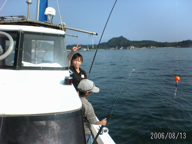 ���̉摜�̒��쌠��
Hiroshima Inline Hockey League(HIHL)�ɂ���܂��B�摜�f�[�^�̖��f�]�p�͌ł����f��\���グ�܂��B