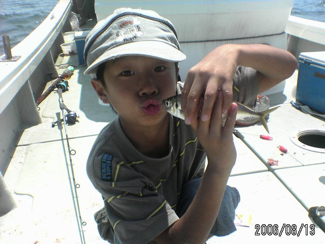 ���̉摜�̒��쌠��
Hiroshima Inline Hockey League(HIHL)�ɂ���܂��B�摜�f�[�^�̖��f�]�p�͌ł����f��\���グ�܂��B