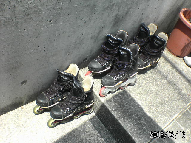 ���̉摜�̒��쌠��
Hiroshima Inline Hockey League(HIHL)�ɂ���܂��B�摜�f�[�^�̖��f�]�p�͌ł����f��\���グ�܂��B