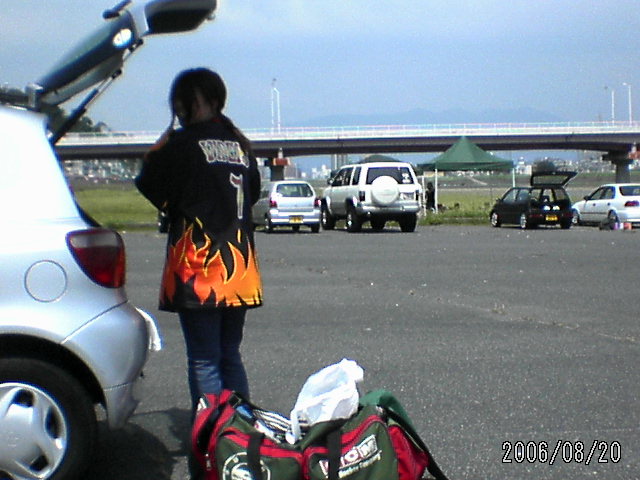 ���̉摜�̒��쌠��
Hiroshima Inline Hockey League(HIHL)�ɂ���܂��B�摜�f�[�^�̖��f�]�p�͌ł����f��\���グ�܂��B