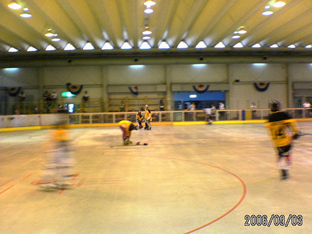 ���̉摜�̒��쌠��
Hiroshima Inline Hockey League(HIHL)�ɂ���܂��B�摜�f�[�^�̖��f�]�p�͌ł����f��\���グ�܂��B