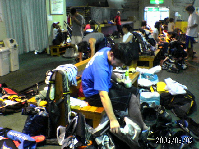 ���̉摜�̒��쌠��
Hiroshima Inline Hockey League(HIHL)�ɂ���܂��B�摜�f�[�^�̖��f�]�p�͌ł����f��\���グ�܂��B