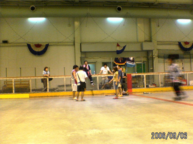 ���̉摜�̒��쌠��
Hiroshima Inline Hockey League(HIHL)�ɂ���܂��B�摜�f�[�^�̖��f�]�p�͌ł����f��\���グ�܂��B