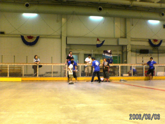 ���̉摜�̒��쌠��
Hiroshima Inline Hockey League(HIHL)�ɂ���܂��B�摜�f�[�^�̖��f�]�p�͌ł����f��\���グ�܂��B