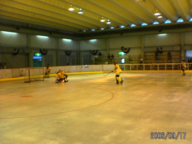 ���̉摜�̒��쌠��
Hiroshima Inline Hockey League(HIHL)�ɂ���܂��B�摜�f�[�^�̖��f�]�p�͌ł����f��\���グ�܂��B