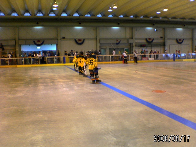 ���̉摜�̒��쌠��
Hiroshima Inline Hockey League(HIHL)�ɂ���܂��B�摜�f�[�^�̖��f�]�p�͌ł����f��\���グ�܂��B