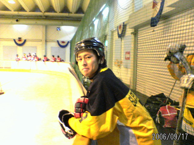 ���̉摜�̒��쌠��
Hiroshima Inline Hockey League(HIHL)�ɂ���܂��B�摜�f�[�^�̖��f�]�p�͌ł����f��\���グ�܂��B