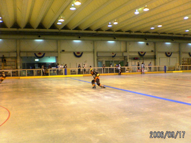 ���̉摜�̒��쌠��
Hiroshima Inline Hockey League(HIHL)�ɂ���܂��B�摜�f�[�^�̖��f�]�p�͌ł����f��\���グ�܂��B