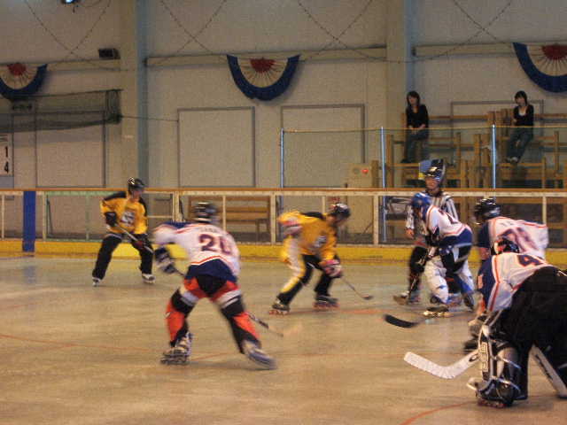 ���̉摜�̒��쌠��
Hiroshima Inline Hockey League(HIHL)�ɂ���܂��B�摜�f�[�^�̖��f�]�p�͌ł����f��\���グ�܂��B