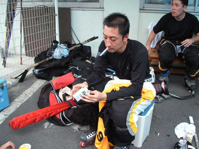 ���̉摜�̒��쌠��
Hiroshima Inline Hockey League(HIHL)�ɂ���܂��B�摜�f�[�^�̖��f�]�p�͌ł����f��\���グ�܂��B