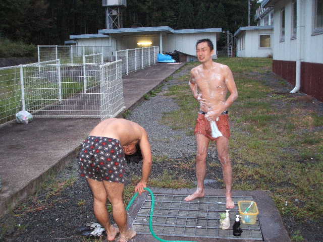 ���̉摜�̒��쌠��
Hiroshima Inline Hockey League(HIHL)�ɂ���܂��B�摜�f�[�^�̖��f�]�p�͌ł����f��\���グ�܂��B