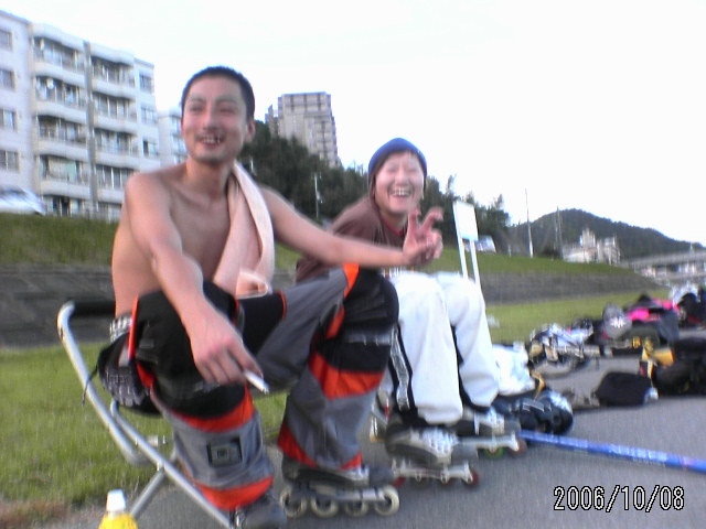 ���̉摜�̒��쌠��
Hiroshima Inline Hockey League(HIHL)�ɂ���܂��B�摜�f�[�^�̖��f�]�p�͌ł����f��\���グ�܂��B