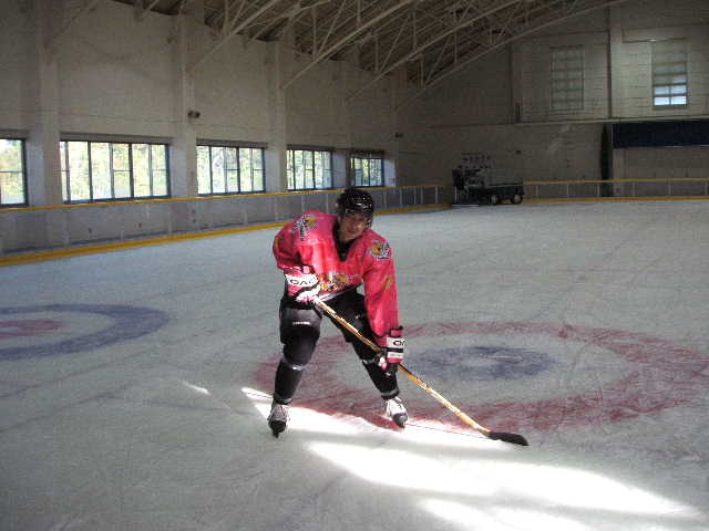 ���̉摜�̒��쌠��
Hiroshima Inline Hockey League(HIHL)�ɂ���܂��B�摜�f�[�^�̖��f�]�p�͌ł����f��\���グ�܂��B