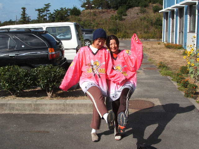 ���̉摜�̒��쌠��
Hiroshima Inline Hockey League(HIHL)�ɂ���܂��B�摜�f�[�^�̖��f�]�p�͌ł����f��\���グ�܂��B