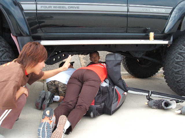 ���̉摜�̒��쌠��
Hiroshima Inline Hockey League(HIHL)�ɂ���܂��B�摜�f�[�^�̖��f�]�p�͌ł����f��\���グ�܂��B