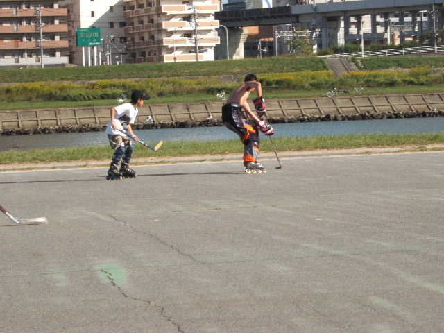 ���̉摜�̒��쌠��
Hiroshima Inline Hockey League(HIHL)�ɂ���܂��B�摜�f�[�^�̖��f�]�p�͌ł����f��\���グ�܂��B