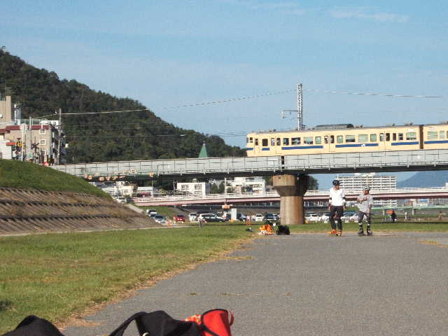 ���̉摜�̒��쌠��
Hiroshima Inline Hockey League(HIHL)�ɂ���܂��B�摜�f�[�^�̖��f�]�p�͌ł����f��\���グ�܂��B