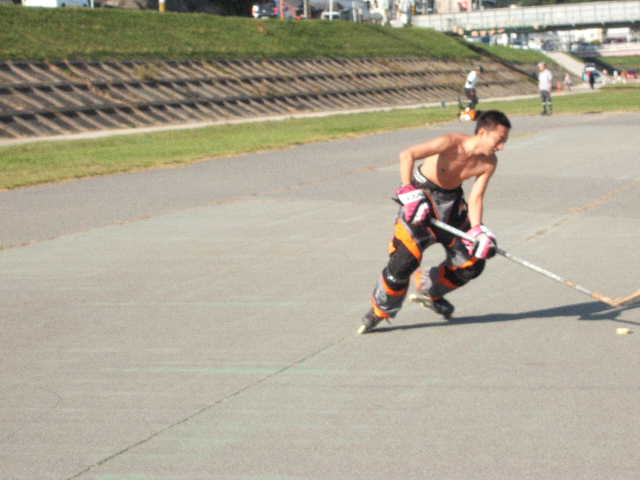���̉摜�̒��쌠��
Hiroshima Inline Hockey League(HIHL)�ɂ���܂��B�摜�f�[�^�̖��f�]�p�͌ł����f��\���グ�܂��B