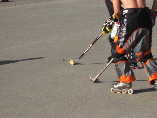 ���̉摜�̒��쌠��
Hiroshima Inline Hockey League(HIHL)�ɂ���܂��B�摜�f�[�^�̖��f�]�p�͌ł����f��\���グ�܂��B