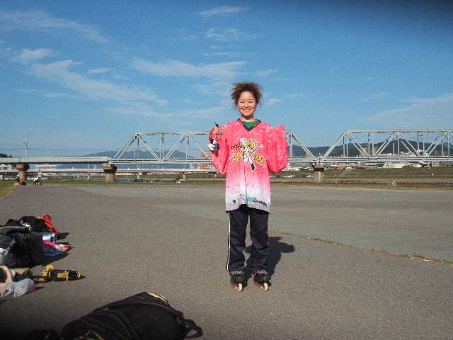 ���̉摜�̒��쌠��
Hiroshima Inline Hockey League(HIHL)�ɂ���܂��B�摜�f�[�^�̖��f�]�p�͌ł����f��\���グ�܂��B