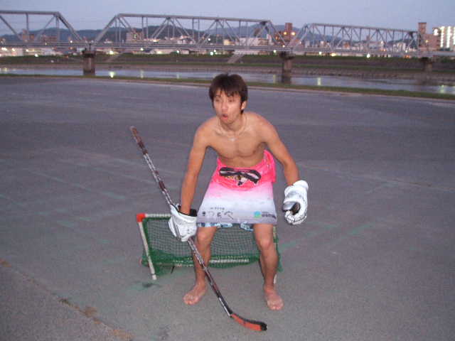 ���̉摜�̒��쌠��
Hiroshima Inline Hockey League(HIHL)�ɂ���܂��B�摜�f�[�^�̖��f�]�p�͌ł����f��\���グ�܂��B