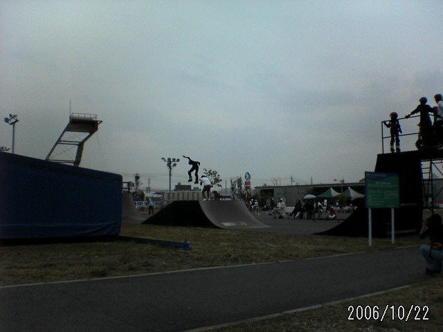 ���̉摜�̒��쌠��
Hiroshima Inline Hockey League(HIHL)�ɂ���܂��B�摜�f�[�^�̖��f�]�p�͌ł����f��\���グ�܂��B