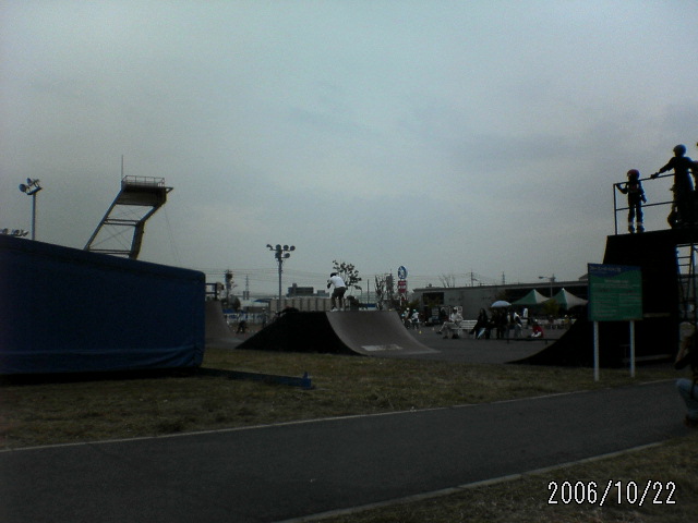 ���̉摜�̒��쌠��
Hiroshima Inline Hockey League(HIHL)�ɂ���܂��B�摜�f�[�^�̖��f�]�p�͌ł����f��\���グ�܂��B