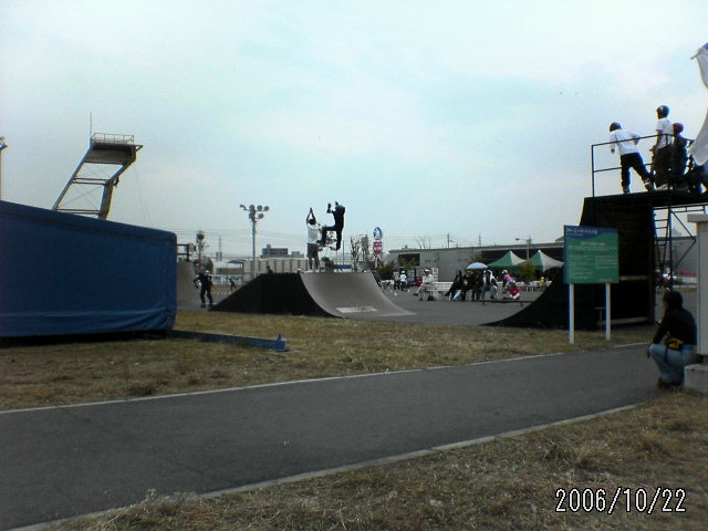 ���̉摜�̒��쌠��
Hiroshima Inline Hockey League(HIHL)�ɂ���܂��B�摜�f�[�^�̖��f�]�p�͌ł����f��\���グ�܂��B