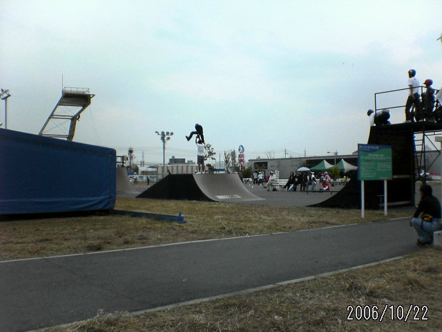 ���̉摜�̒��쌠��
Hiroshima Inline Hockey League(HIHL)�ɂ���܂��B�摜�f�[�^�̖��f�]�p�͌ł����f��\���グ�܂��B