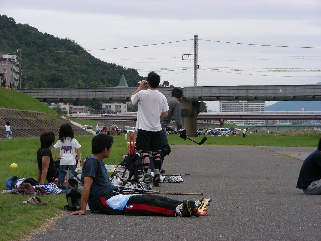 ���̉摜�̒��쌠��
Hiroshima Inline Hockey League(HIHL)�ɂ���܂��B�摜�f�[�^�̖��f�]�p�͌ł����f��\���グ�܂��B