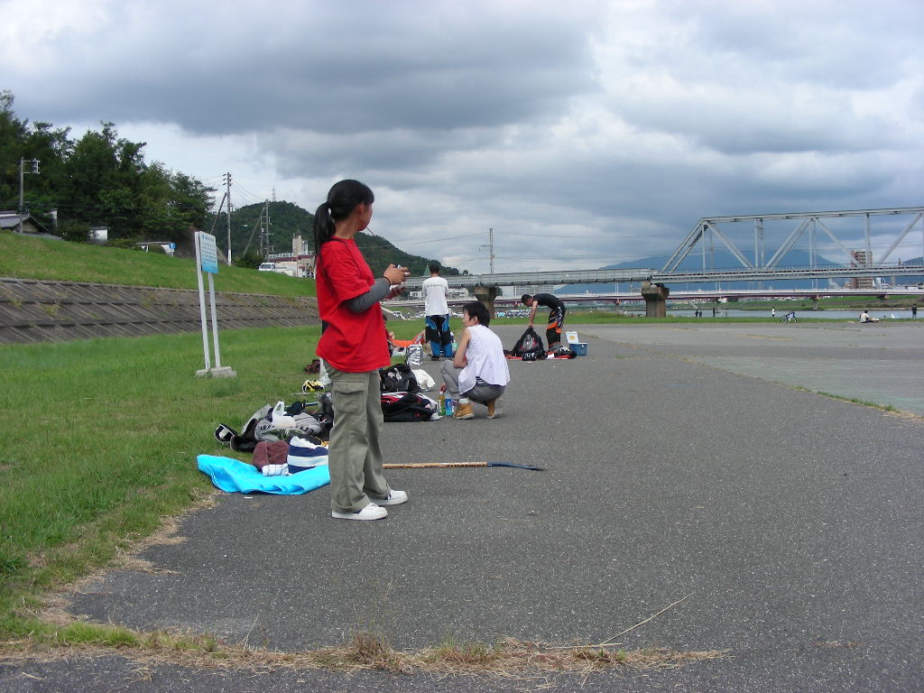 ���̉摜�̒��쌠��
Hiroshima Inline Hockey League(HIHL)�ɂ���܂��B�摜�f�[�^�̖��f�]�p�͌ł����f��\���グ�܂��B